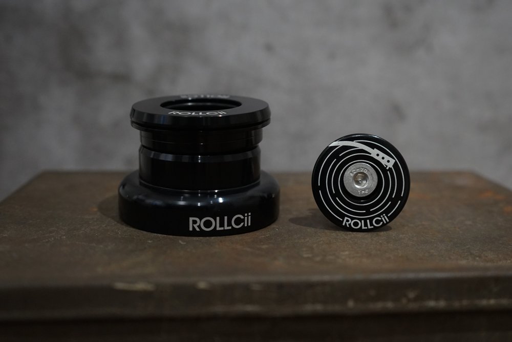Rollcii, Headset ZS44/EC44
